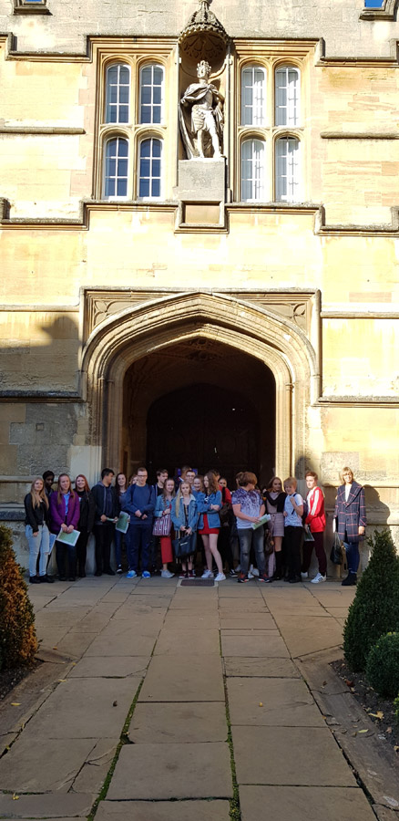 Year 11 Visit to Oxford University Group Photo